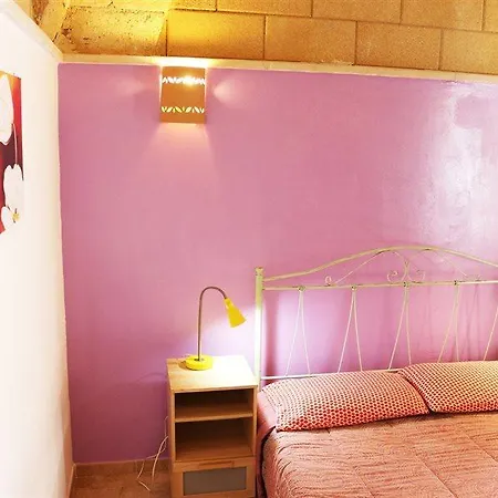 La Piazzetta 2*