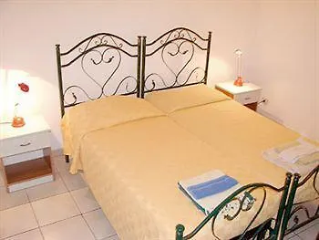 Guest house La Piazzetta 2*