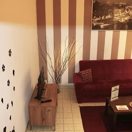 La Piazzetta Guest house 2*