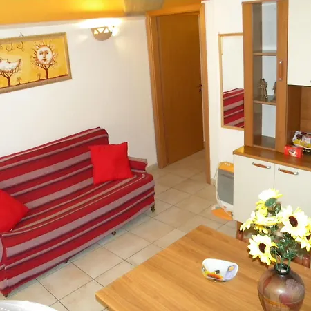 Guest house La Piazzetta 2*