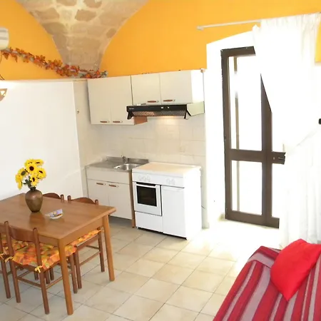 La Piazzetta 2*