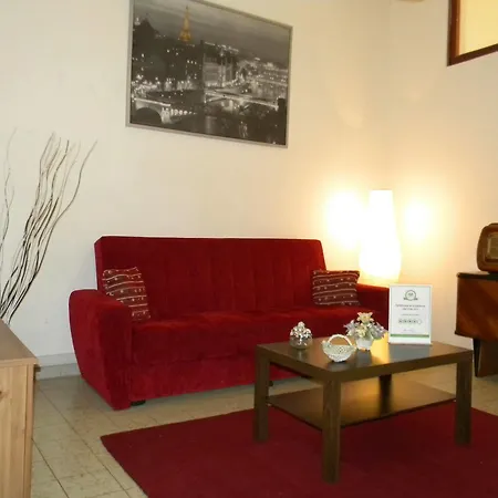 Guest house La Piazzetta 2*